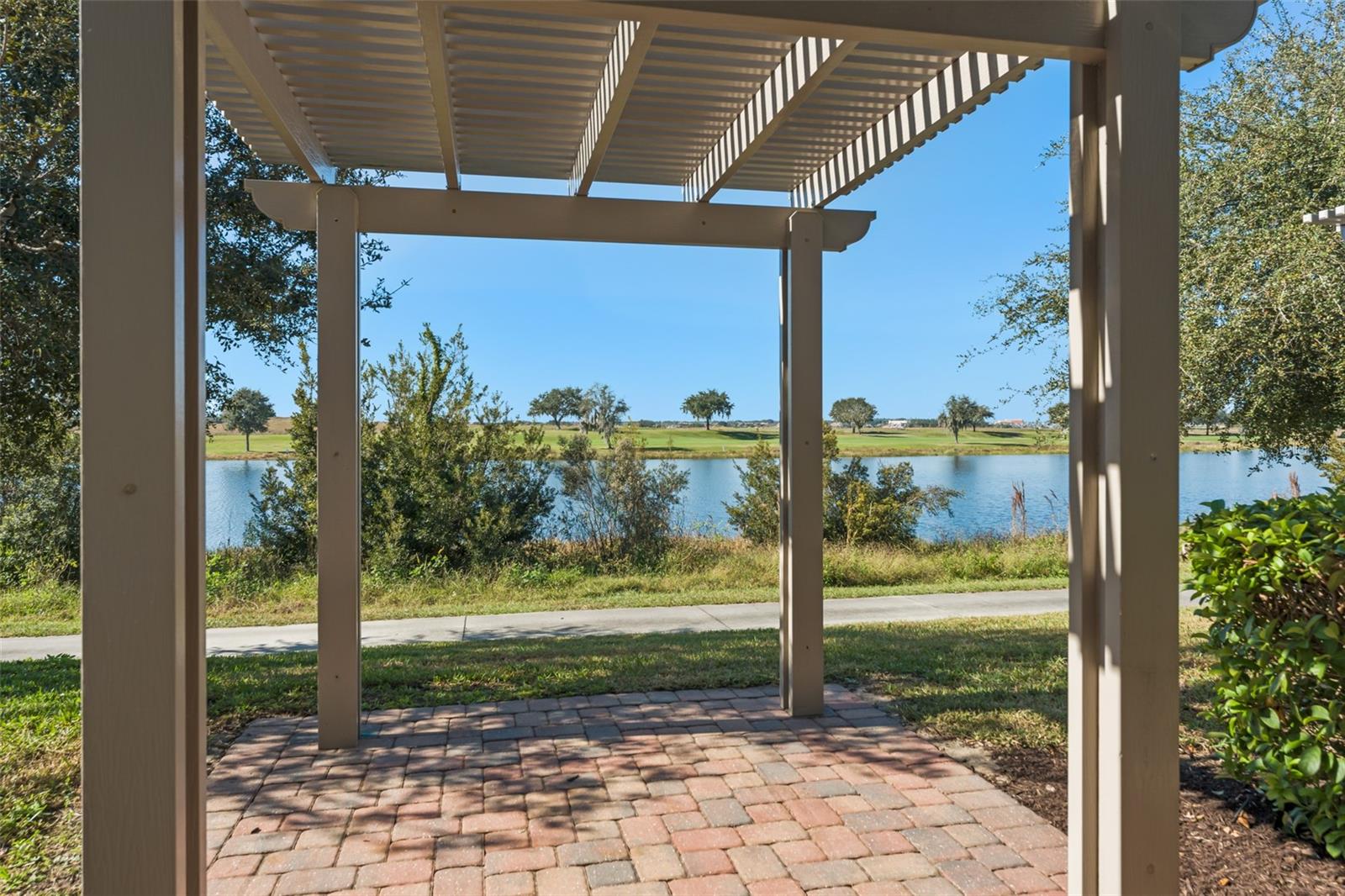 Image 30 of 40 For 1314 Royal St George Boulevard