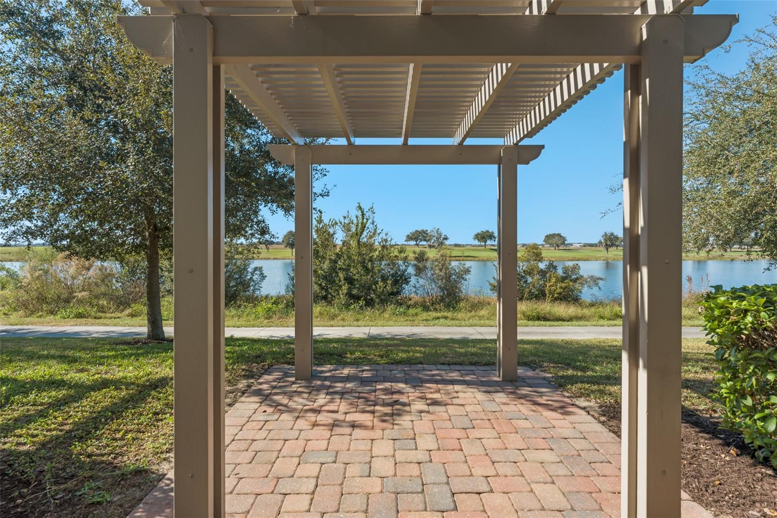 Image 31 of 40 For 1314 Royal St George Boulevard