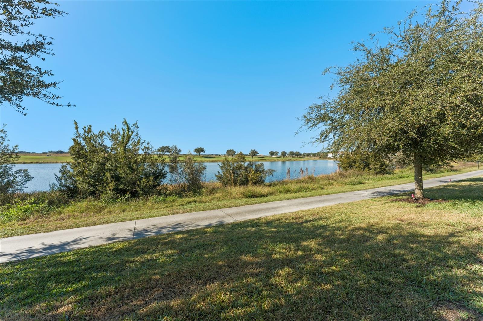 Image 32 of 40 For 1314 Royal St George Boulevard