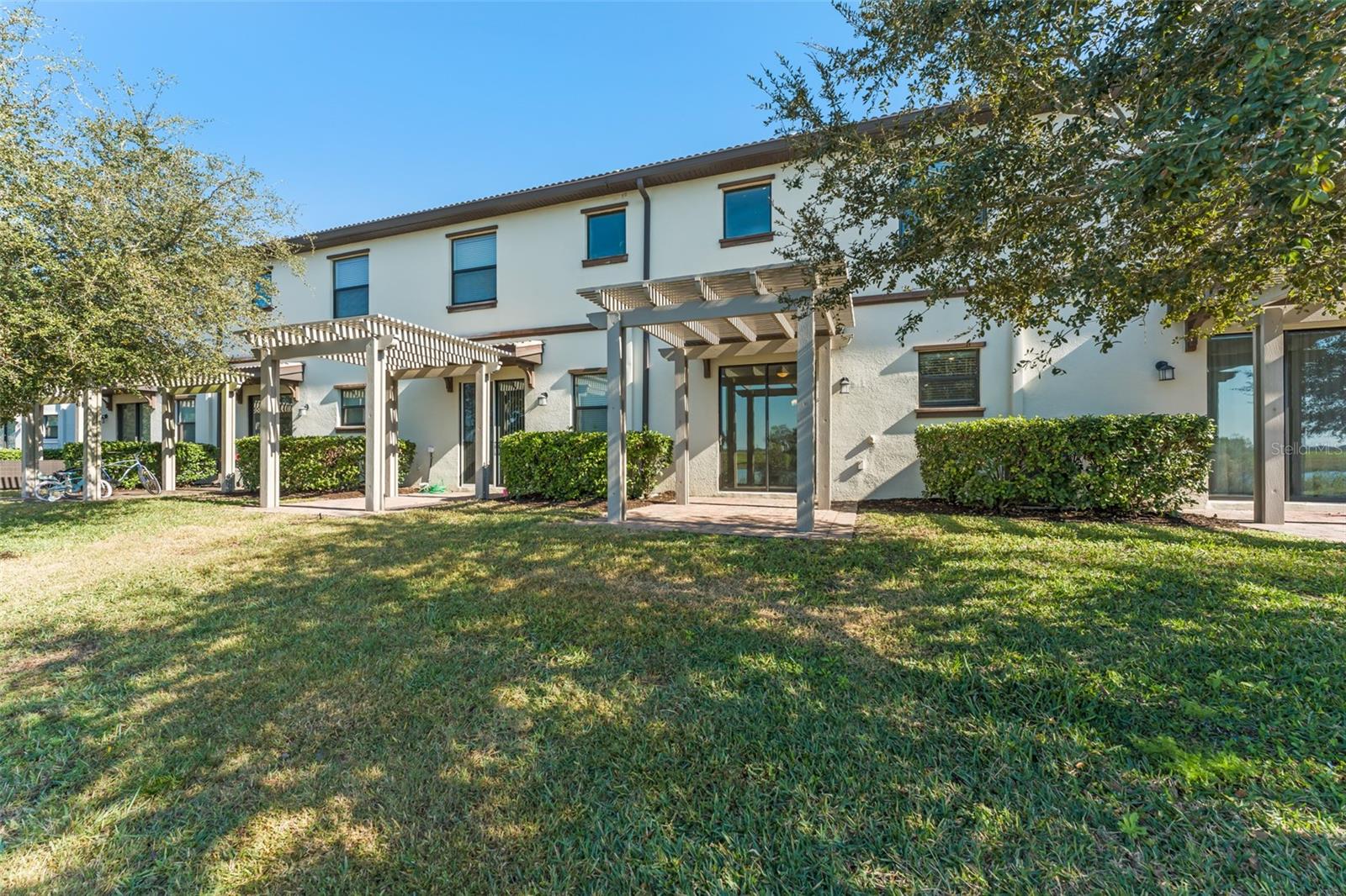 Image 33 of 40 For 1314 Royal St George Boulevard