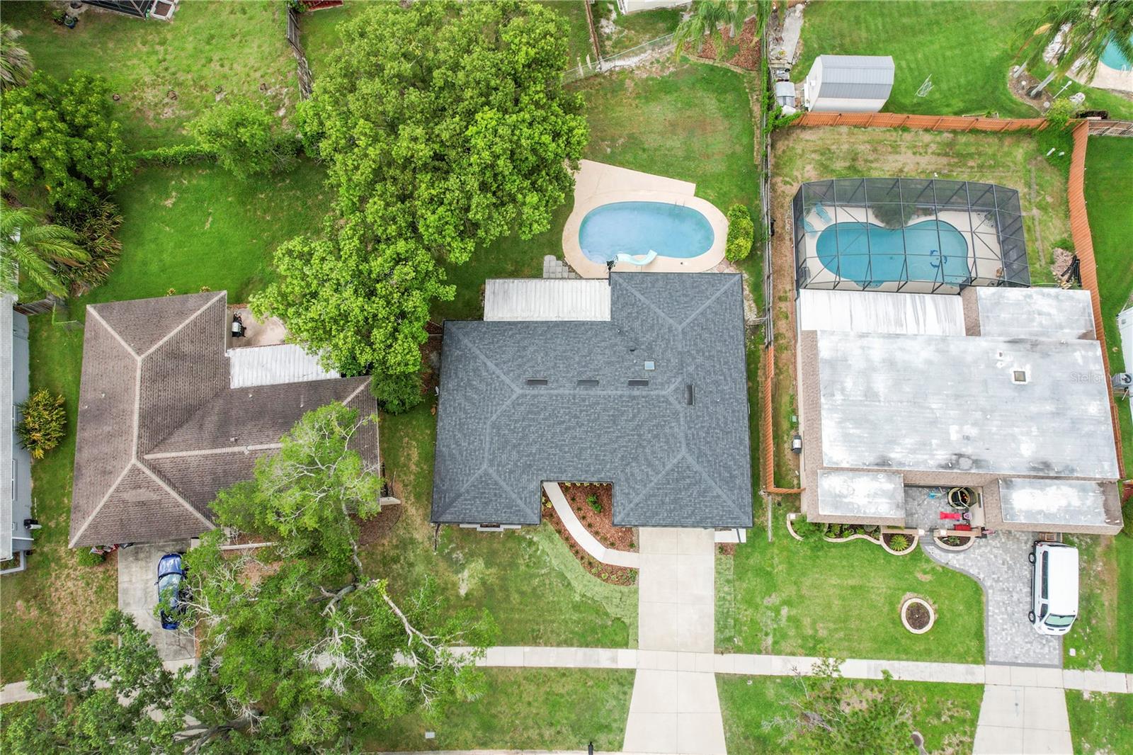 Image 40 of 42 For 607 Green Briar Boulevard