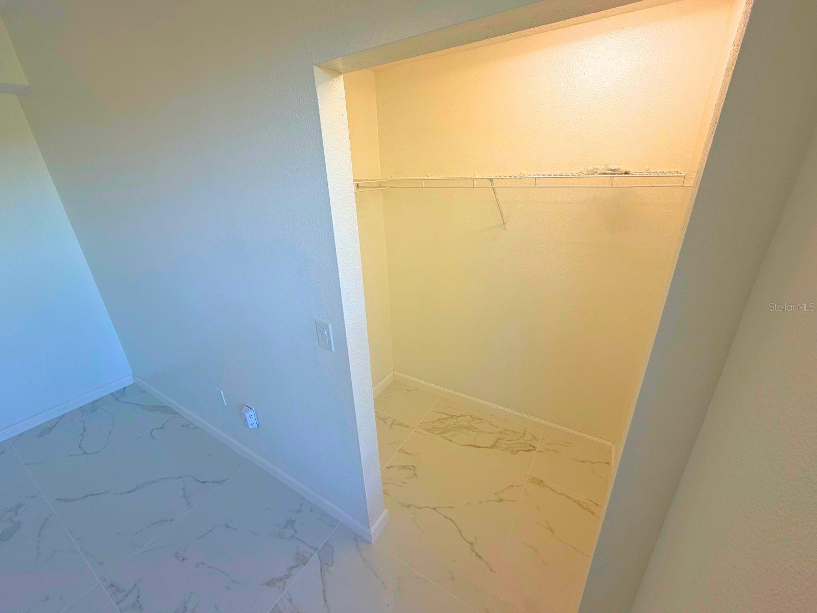 Image 13 of 28 For 5560 Metrowest Blvd  308