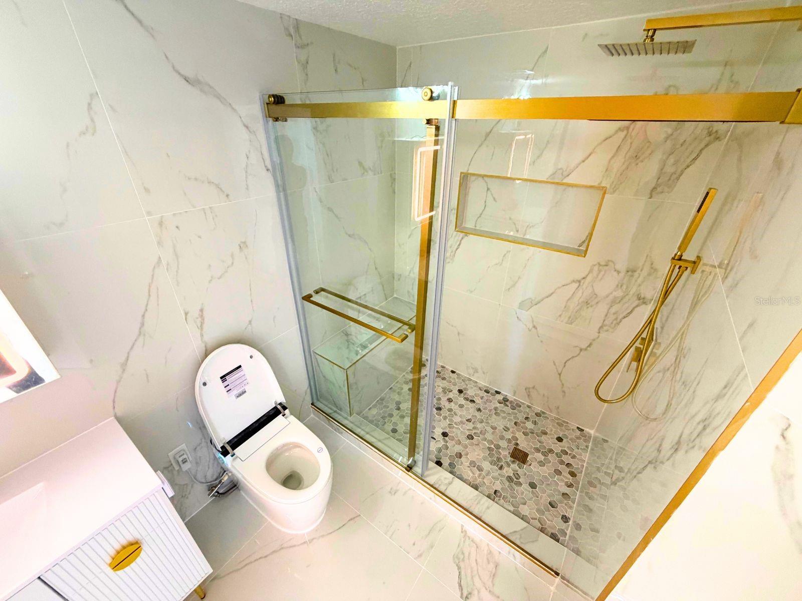 Image 18 of 28 For 5560 Metrowest Blvd  308