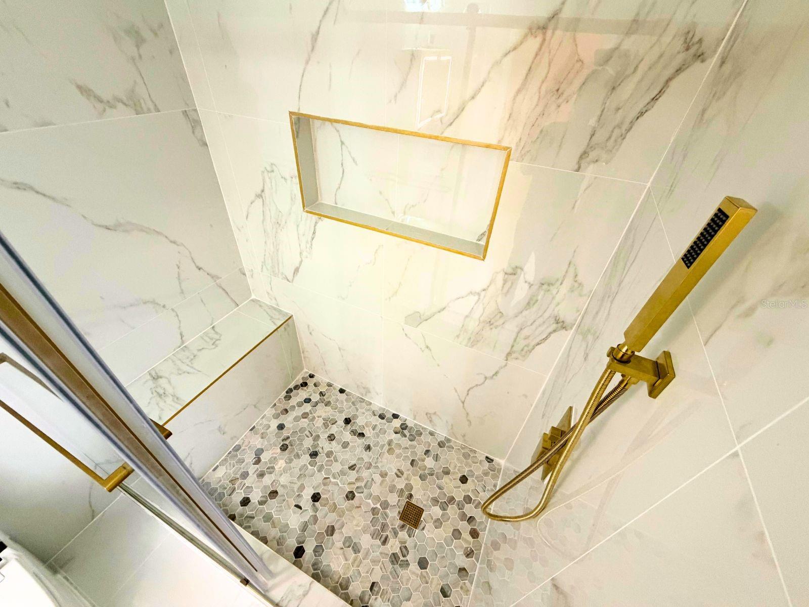 Image 19 of 28 For 5560 Metrowest Blvd  308