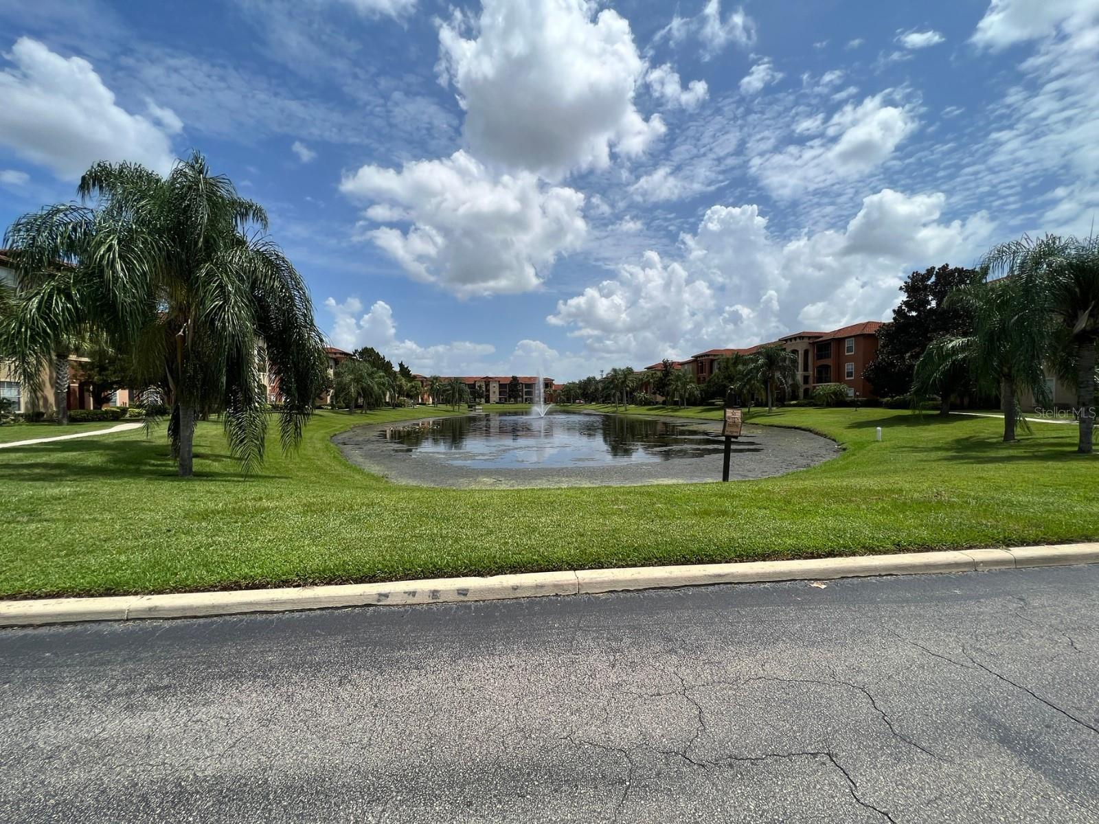 Image 25 of 28 For 5560 Metrowest Blvd  308