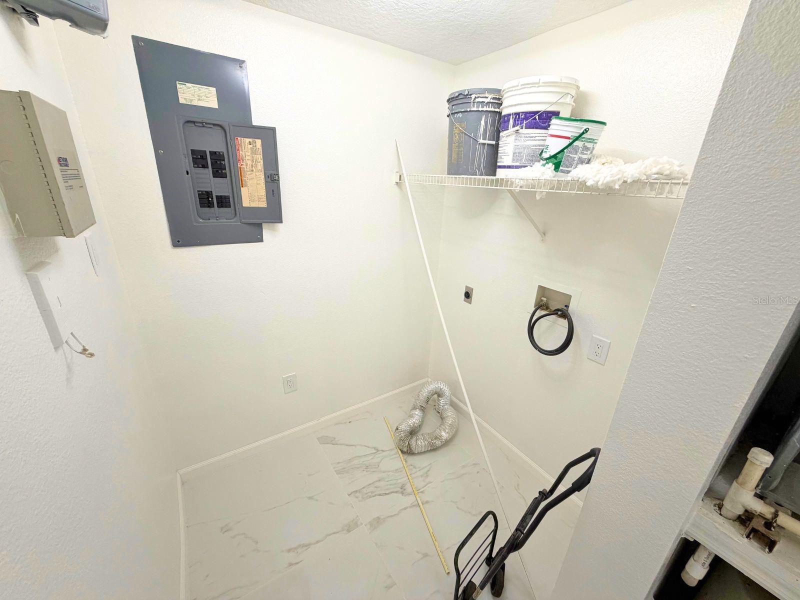 Image 9 of 28 For 5560 Metrowest Blvd  308