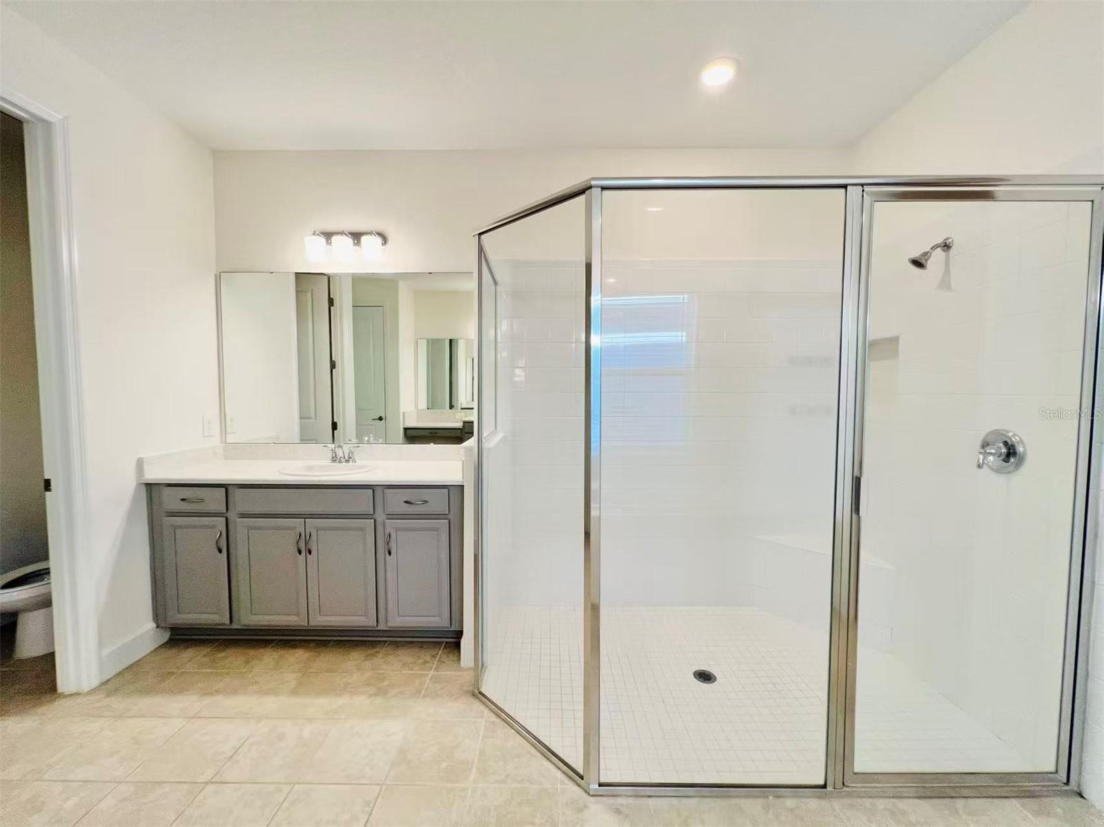 Image 26 of 63 For 1452 Waterview Ridge Circle