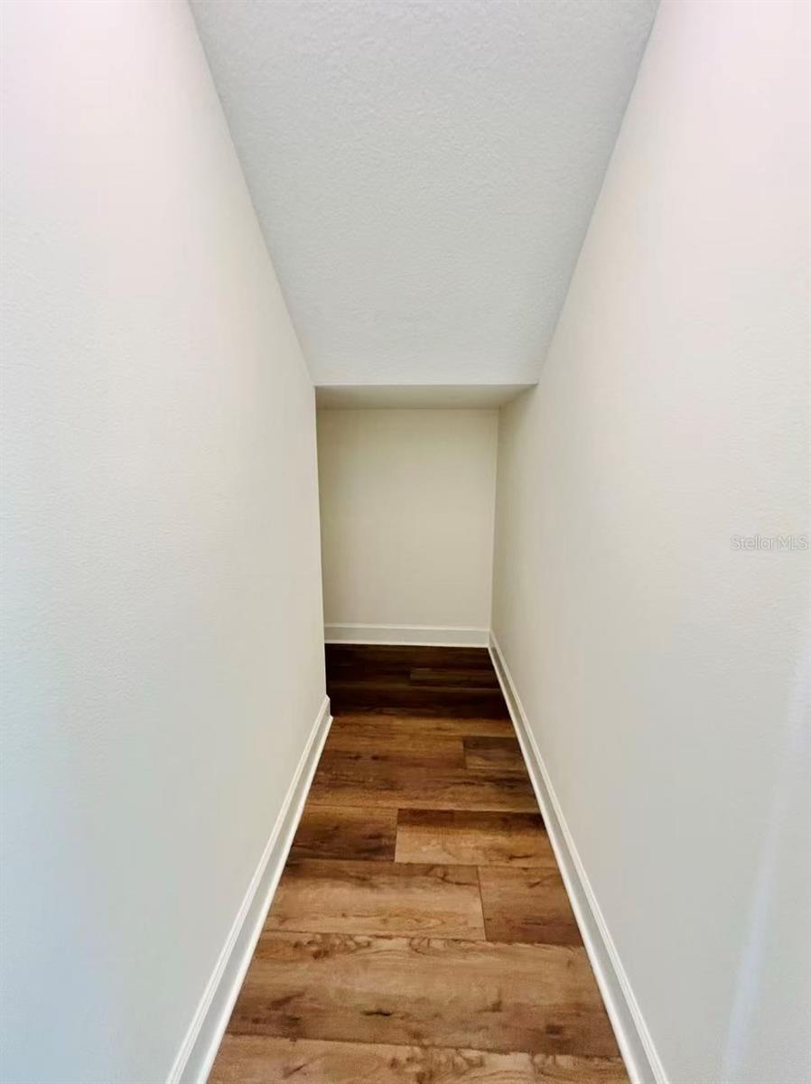 Image 29 of 63 For 1452 Waterview Ridge Circle