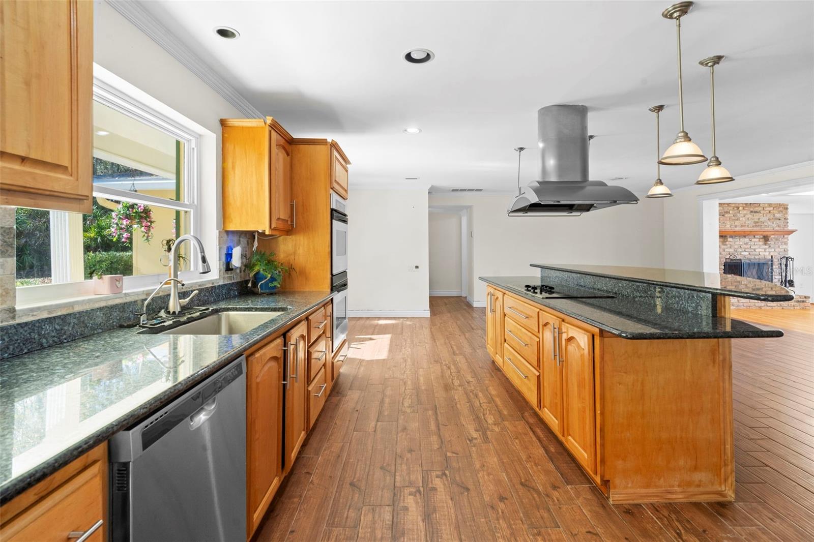 Image 14 of 70 For 811 Billsborough Road