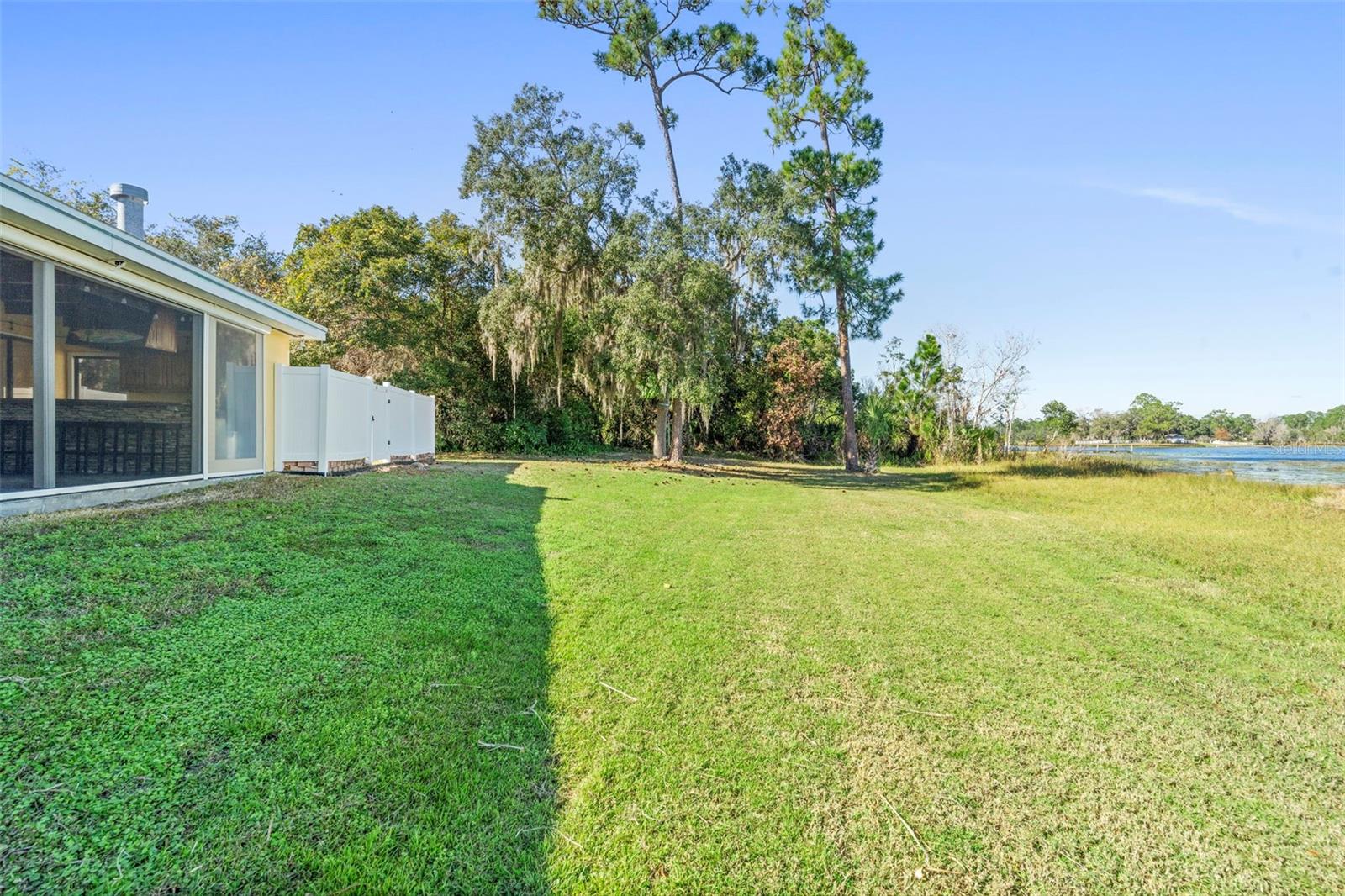 Image 42 of 70 For 811 Billsborough Road