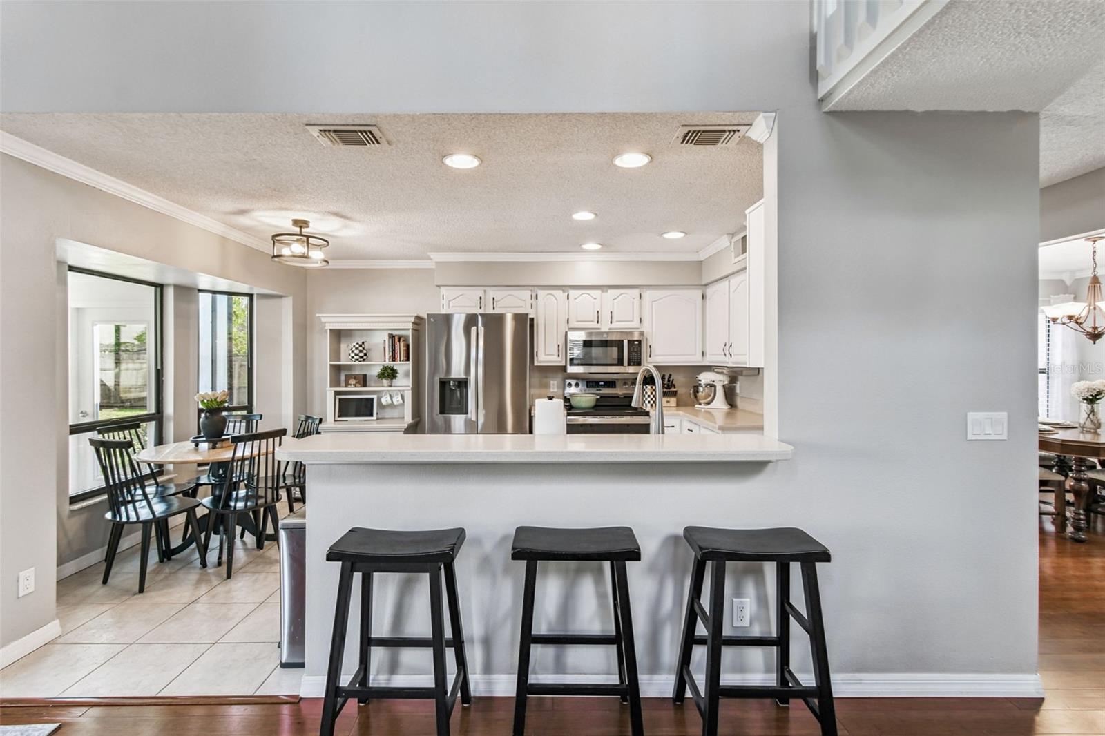 Image 16 of 60 For 987 Cross Cut Way