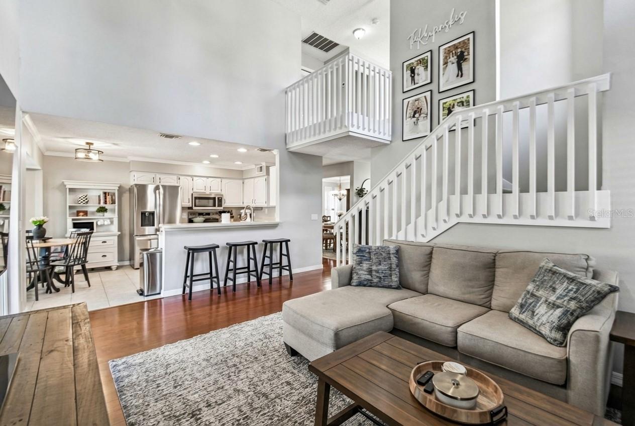 Image 18 of 60 For 987 Cross Cut Way