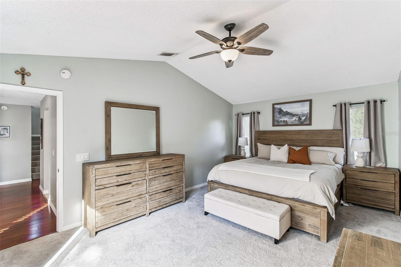 Image 21 of 60 For 987 Cross Cut Way