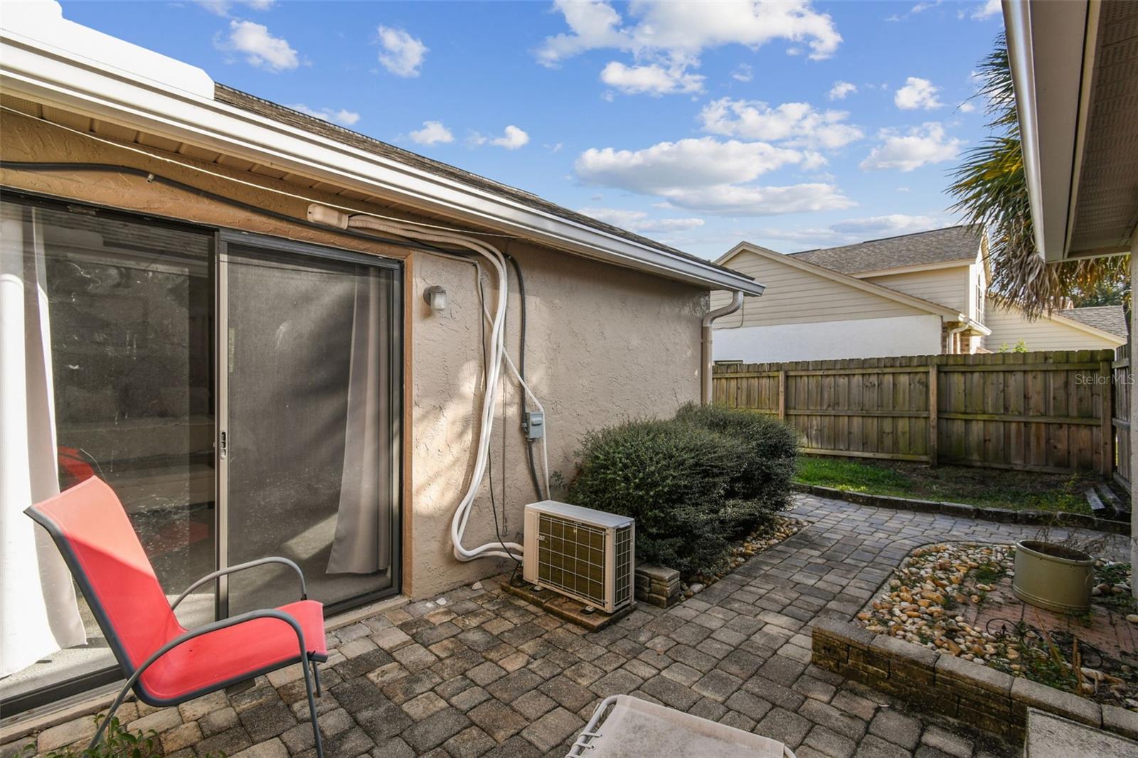 Image 24 of 60 For 987 Cross Cut Way