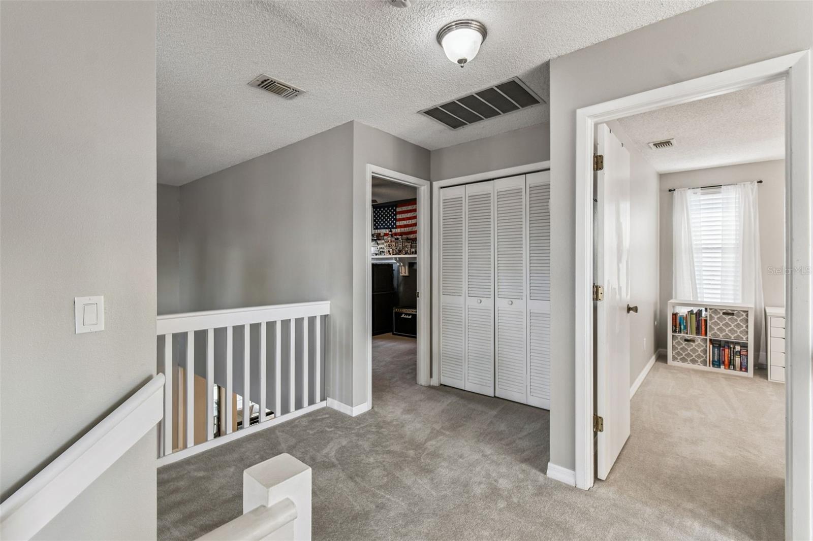 Image 41 of 60 For 987 Cross Cut Way