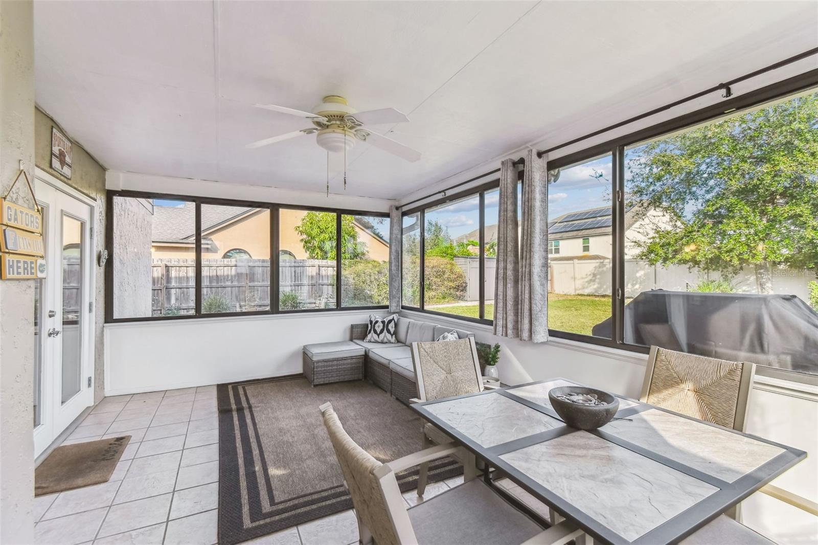 Image 43 of 60 For 987 Cross Cut Way