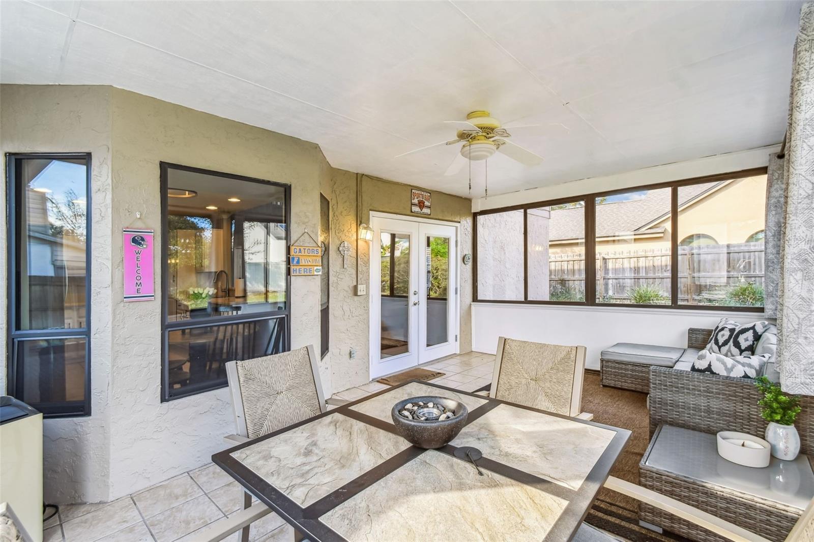 Image 44 of 60 For 987 Cross Cut Way