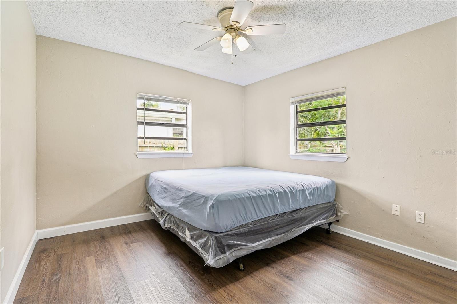 Image 10 of 19 For 702 Solandra Drive