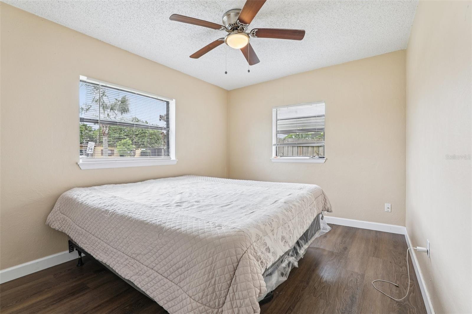 Image 12 of 19 For 702 Solandra Drive