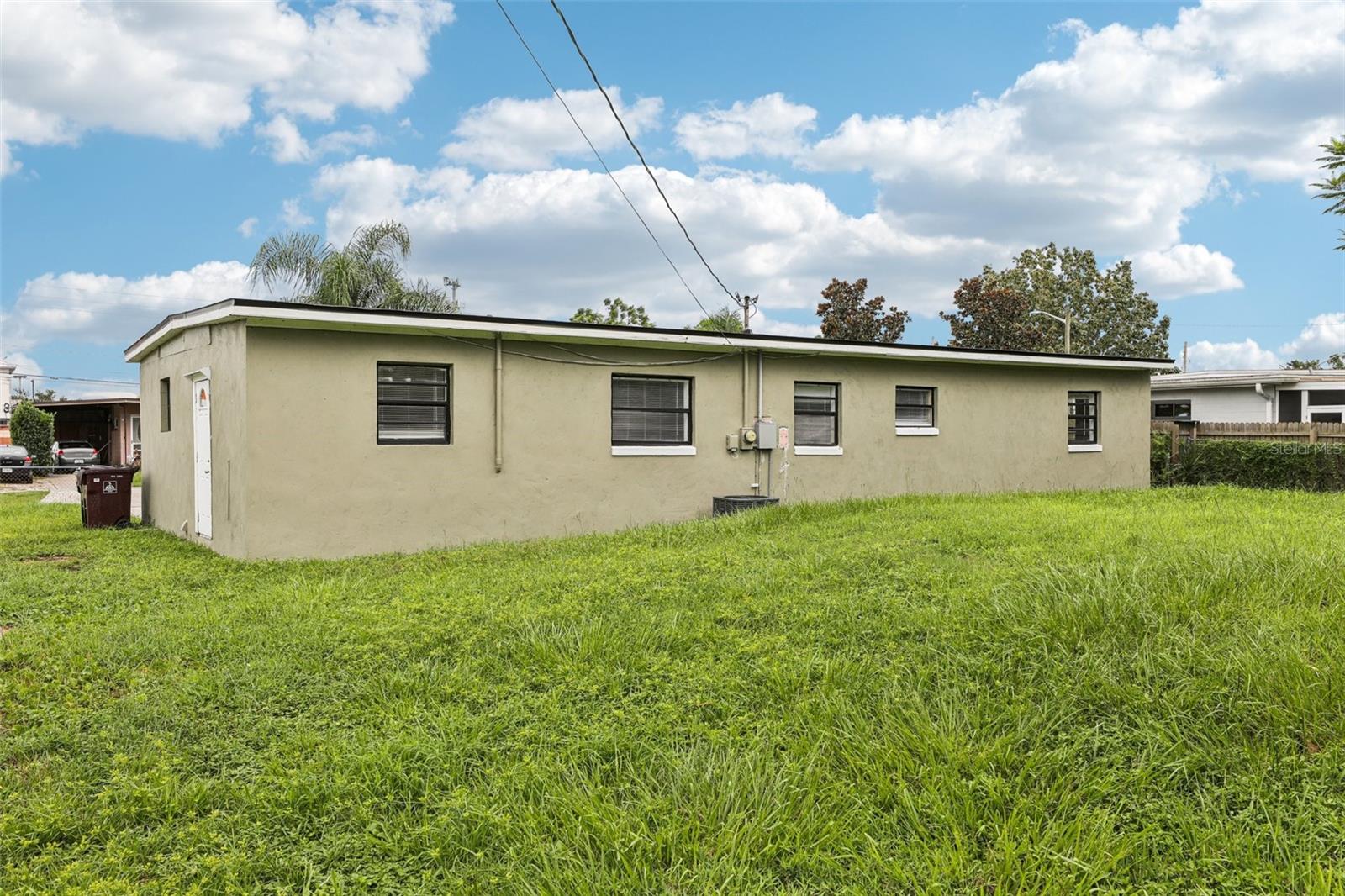 Image 17 of 19 For 702 Solandra Drive