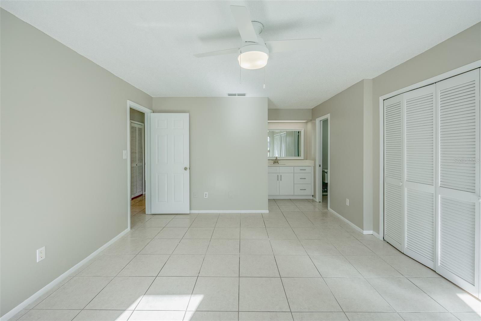 Image 14 of 16 For 605 Antilla Avenue