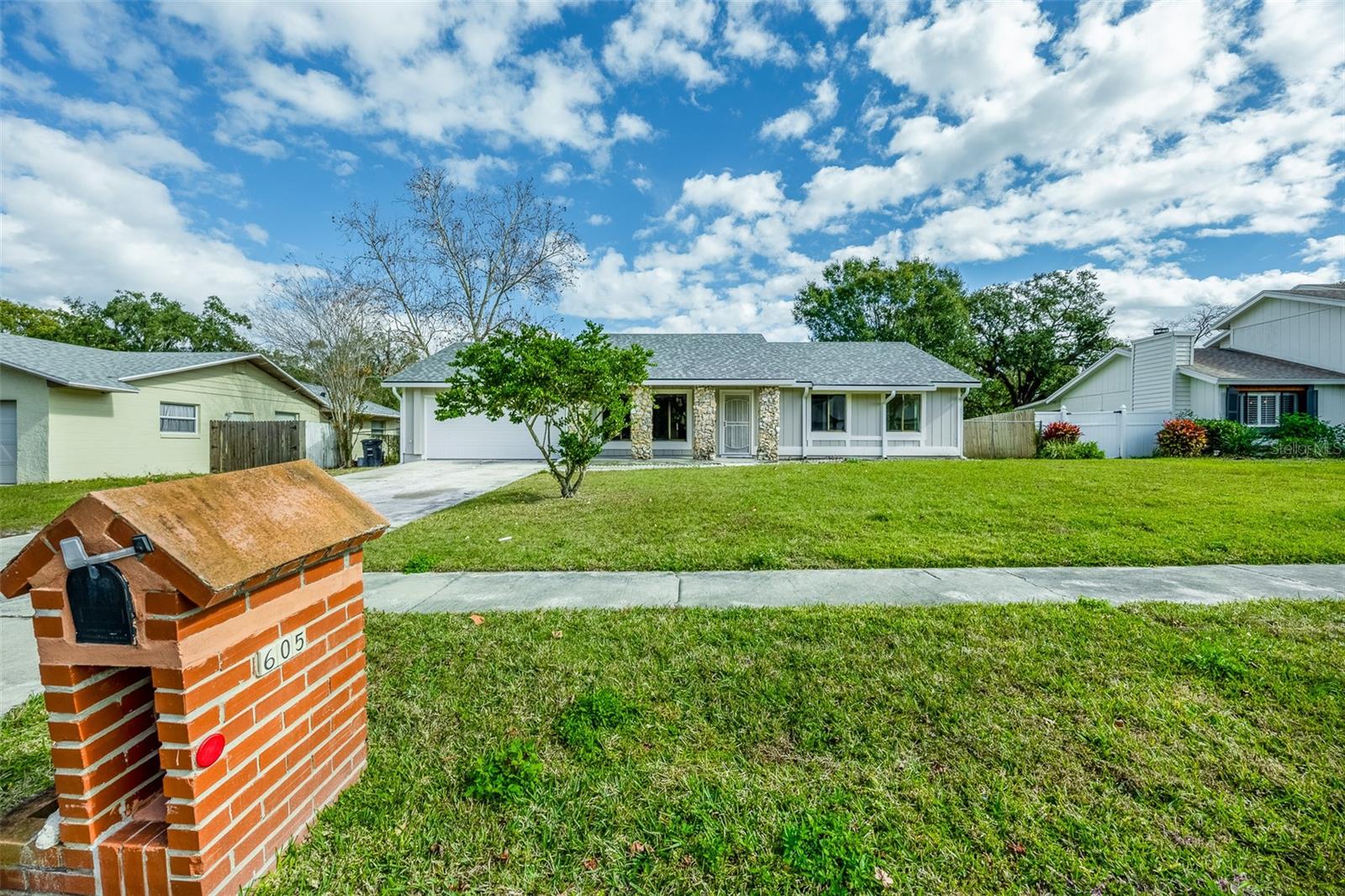 Image 2 of 16 For 605 Antilla Avenue