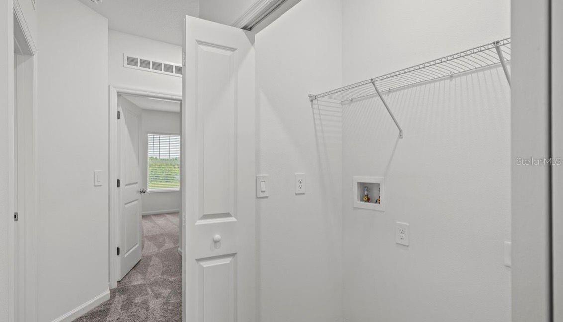 Image 18 of 24 For 3262 Laurent Loop