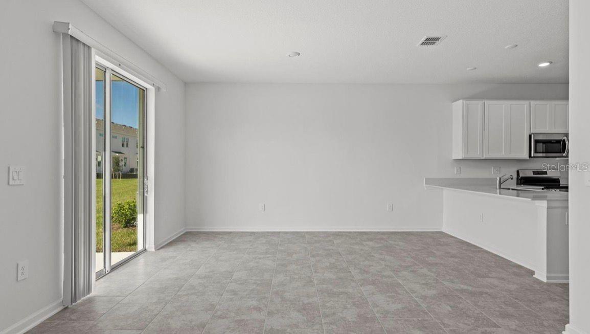 Image 5 of 24 For 3262 Laurent Loop