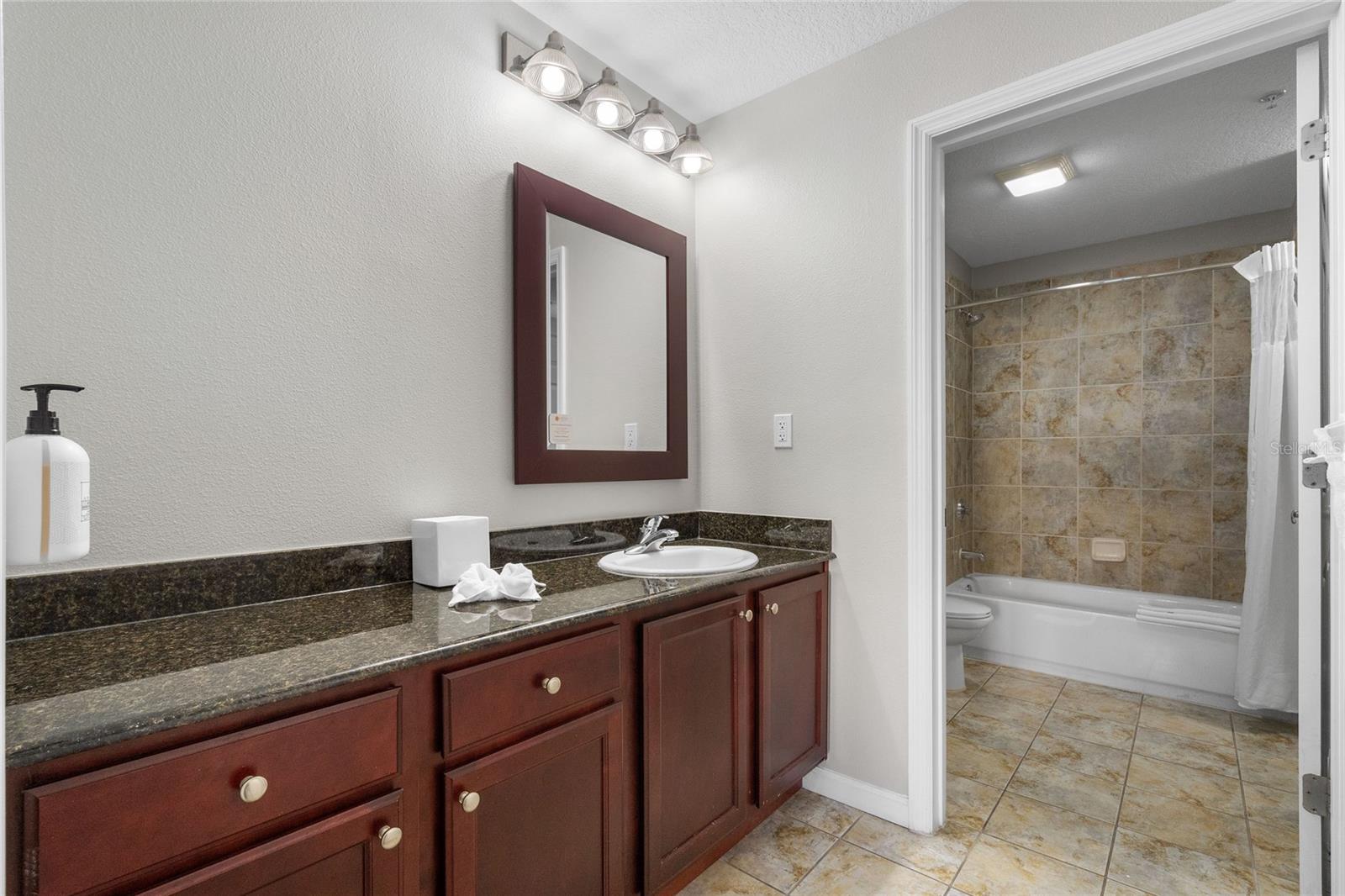 Image 15 of 28 For 14501 Grove Resort Avenue 1727