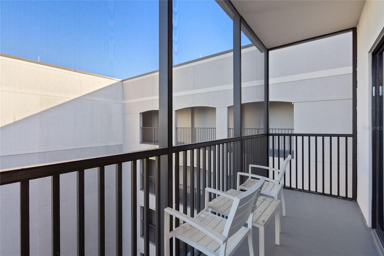 Image 19 of 28 For 14501 Grove Resort Avenue 1727