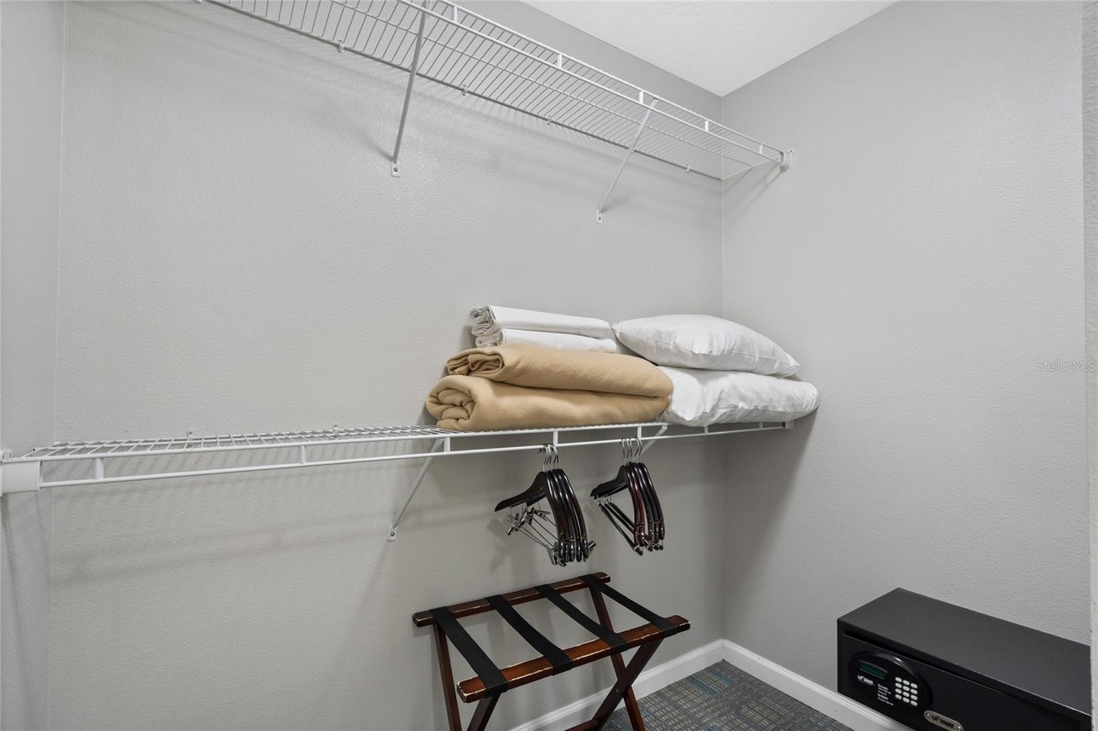 Image 27 of 28 For 14501 Grove Resort Avenue 1727