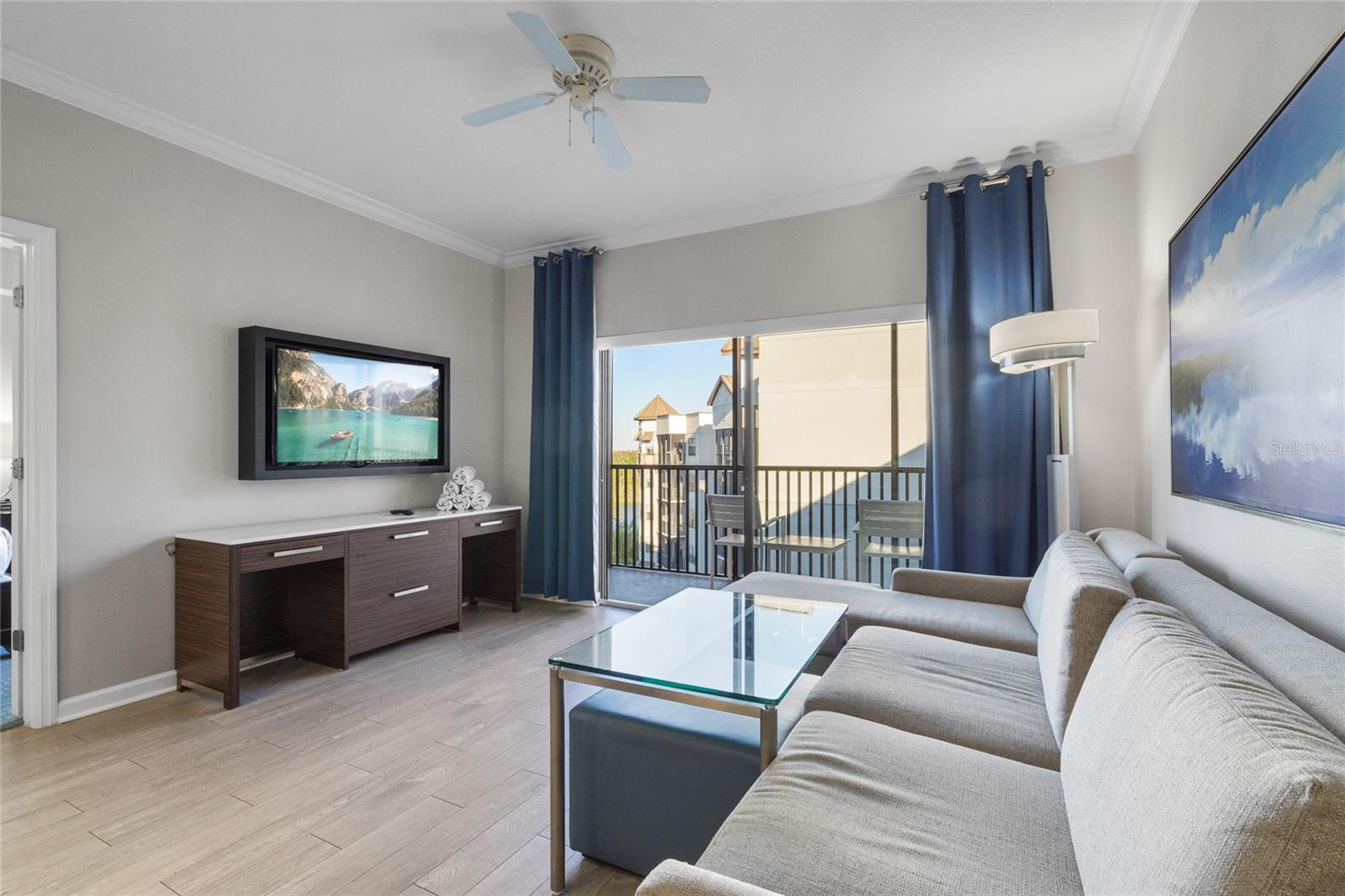 Image 6 of 28 For 14501 Grove Resort Avenue 1727