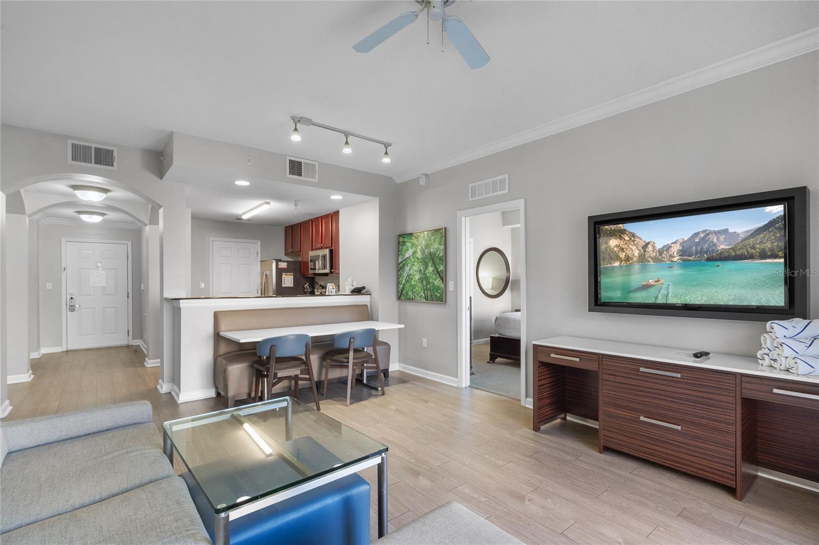 Image 9 of 28 For 14501 Grove Resort Avenue 1727