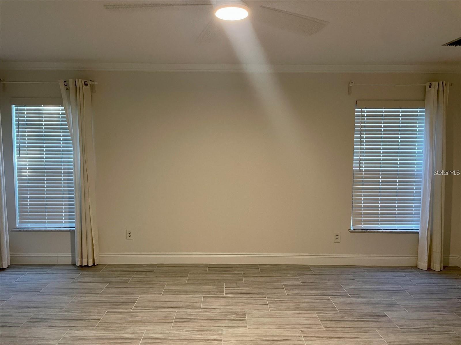 Image 8 of 19 For 918 Golfview Street