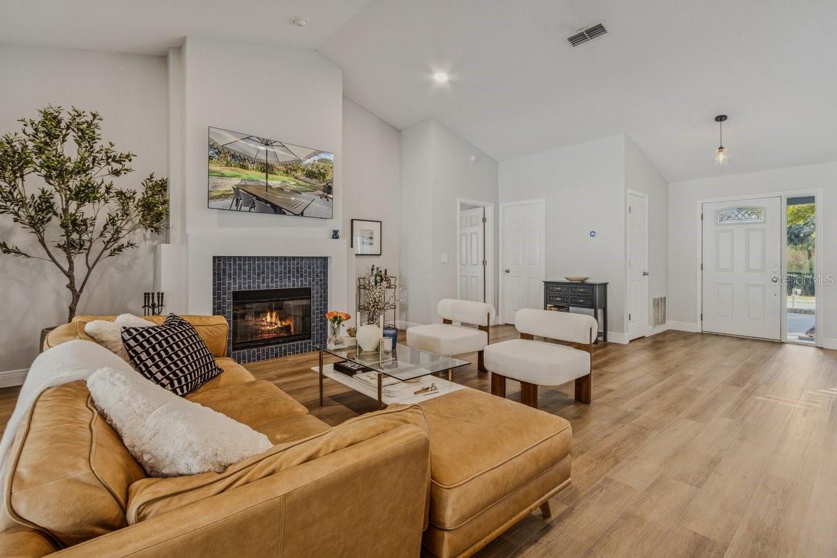 Image 16 of 50 For 1561 Rockwell Heights Drive