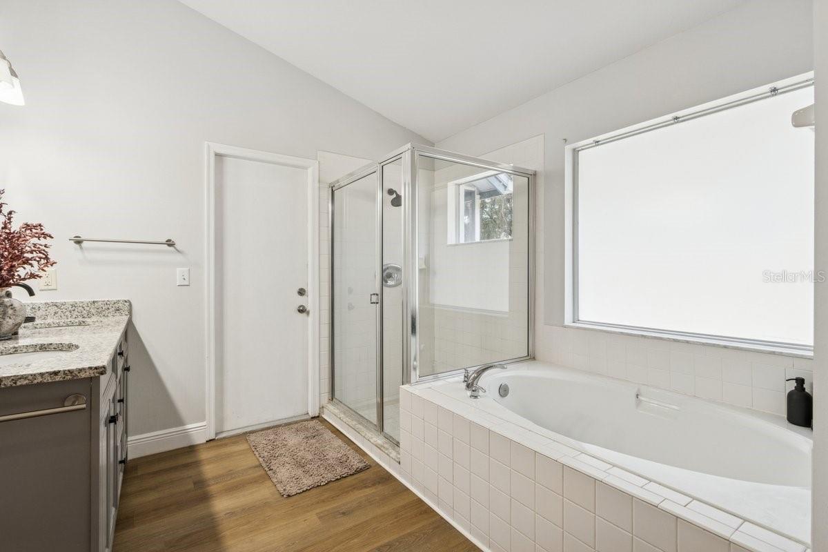 Image 33 of 50 For 1561 Rockwell Heights Drive