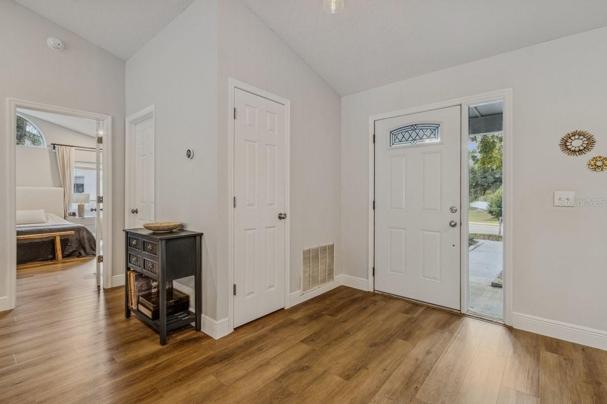 Image 6 of 50 For 1561 Rockwell Heights Drive