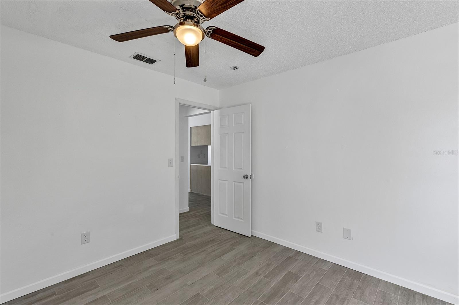 Image 17 of 20 For 2508 India Palm Drive