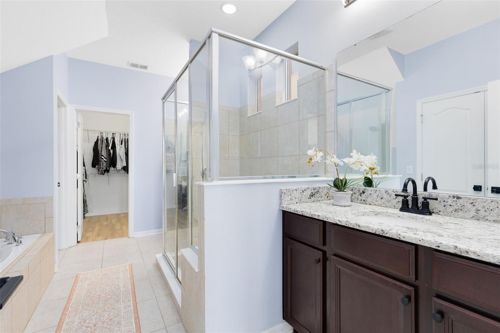 Image 21 of 39 For 1048 Fountain Coin Loop