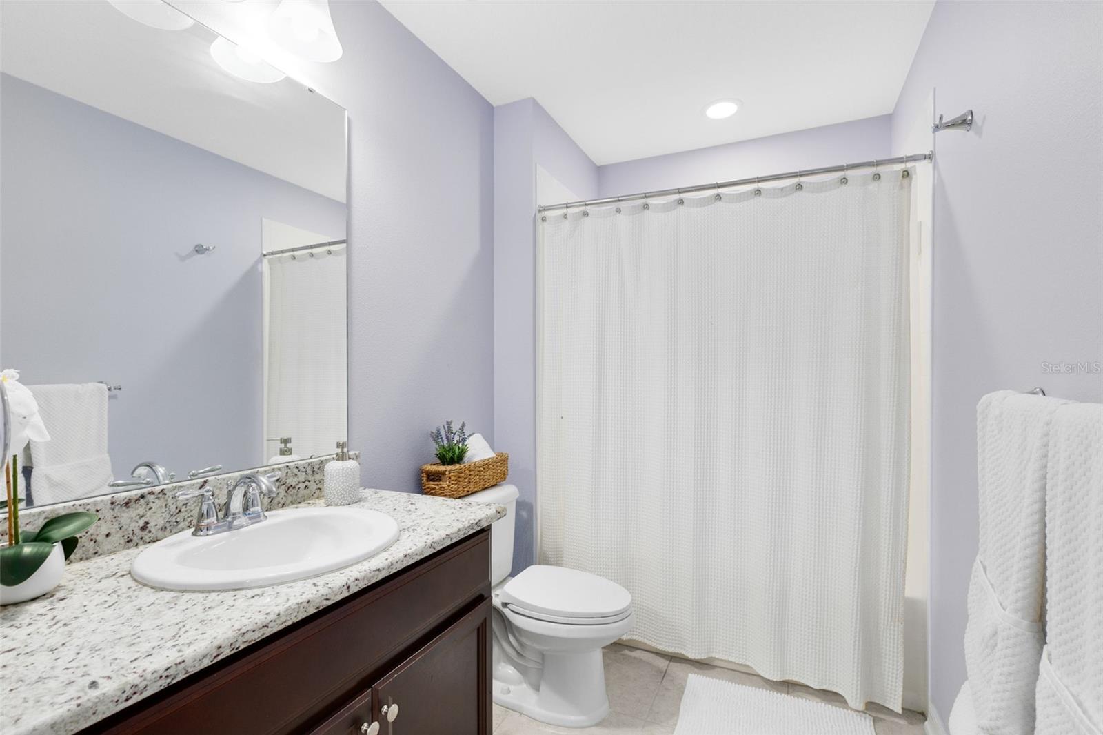 Image 27 of 39 For 1048 Fountain Coin Loop