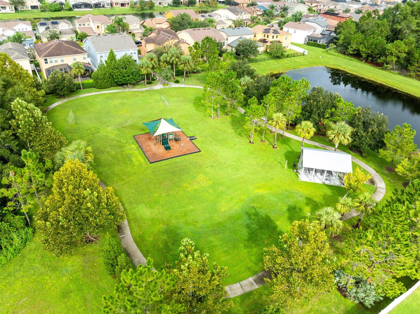 Image 38 of 39 For 1048 Fountain Coin Loop