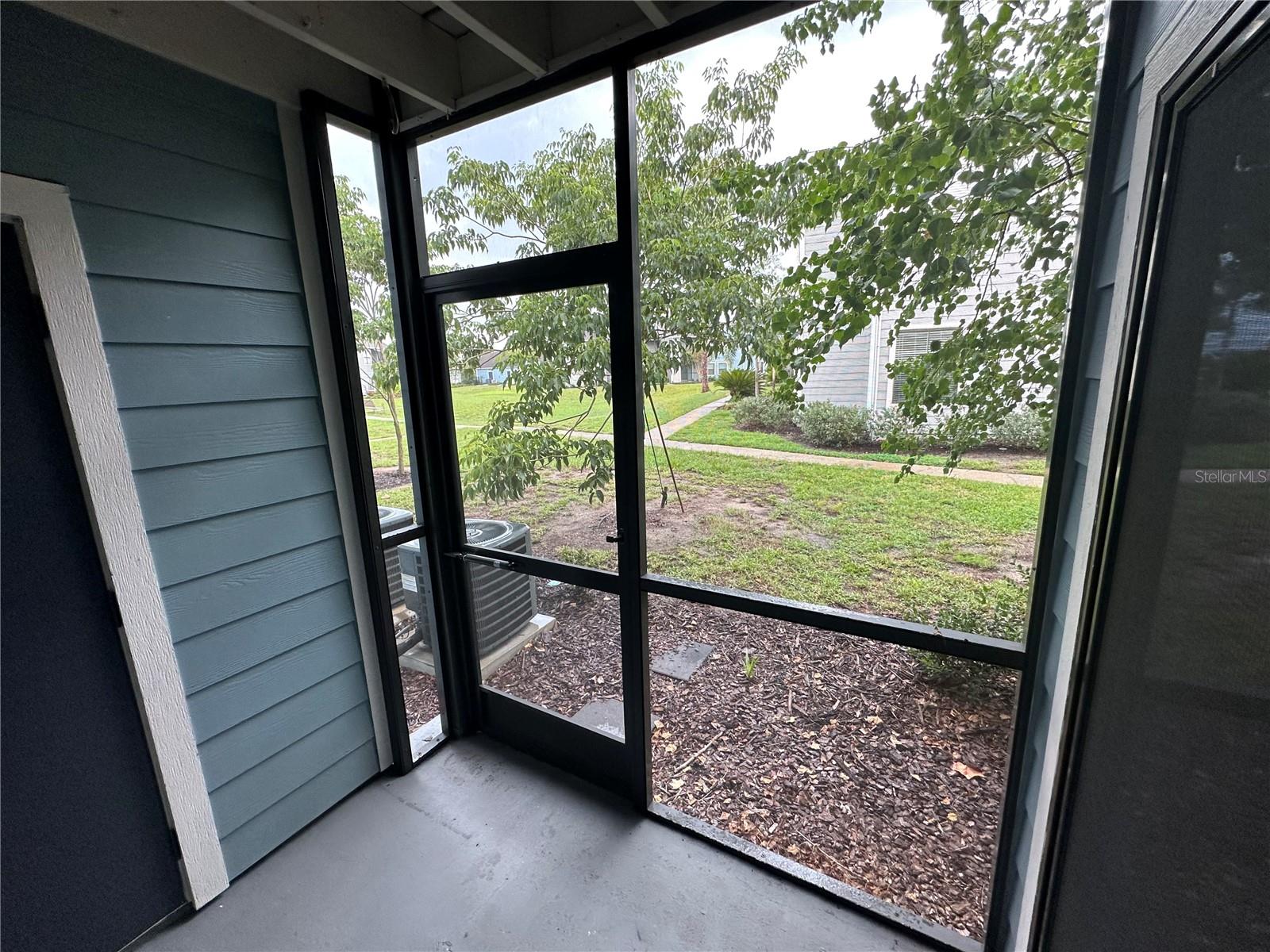 Image 15 of 24 For 3716 Idlebrook Circle 110