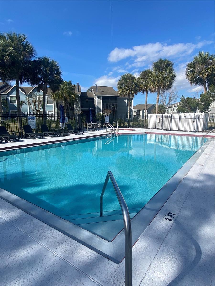 Image 20 of 24 For 3716 Idlebrook Circle 110