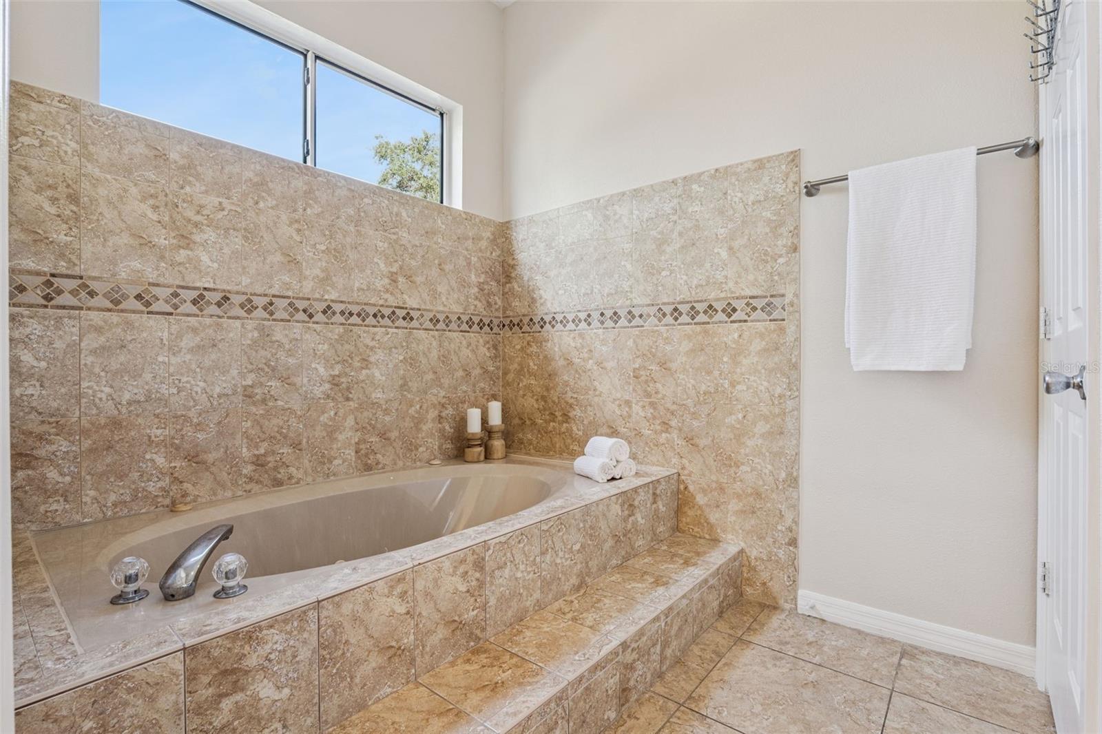 Image 27 of 59 For 1816 Seneca Boulevard