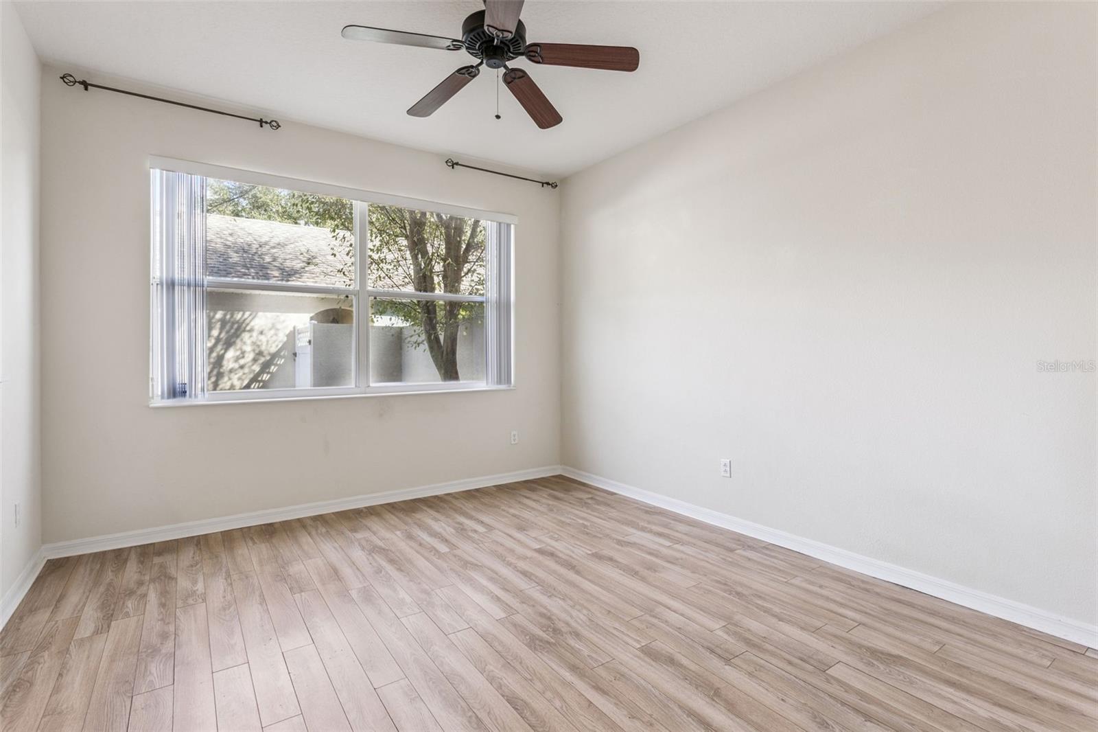 Image 6 of 31 For 8613 Leeland Archer Boulevard