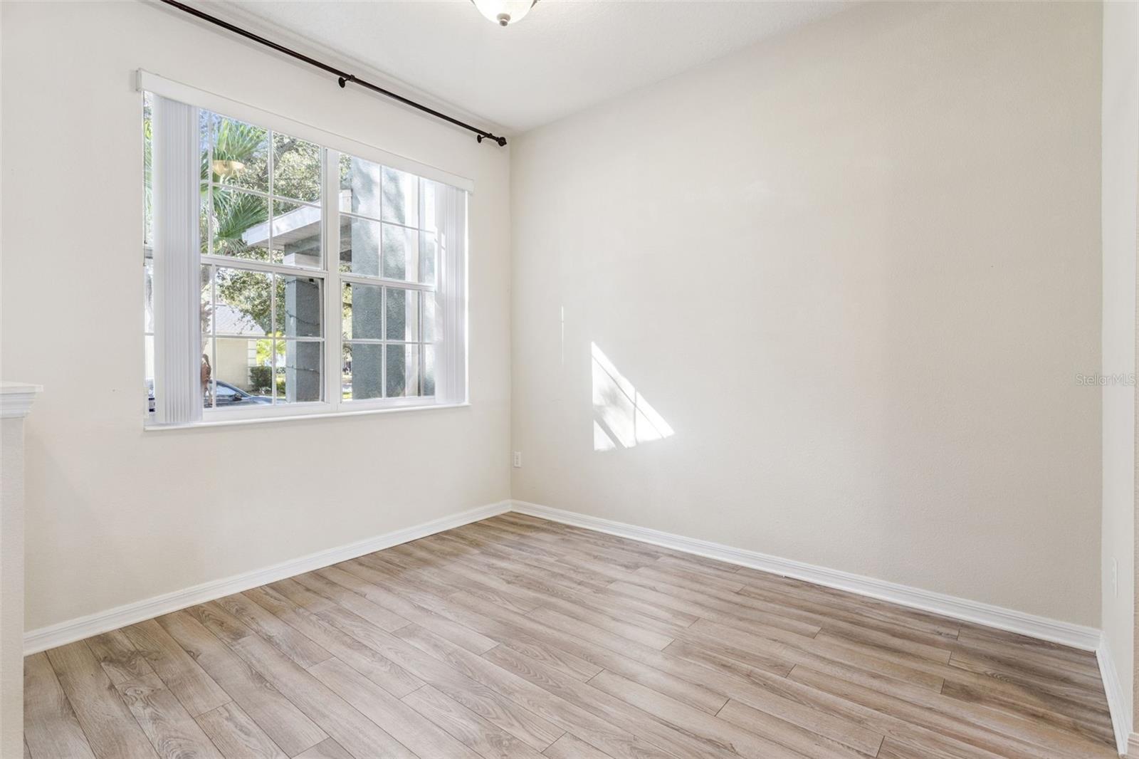 Image 9 of 31 For 8613 Leeland Archer Boulevard