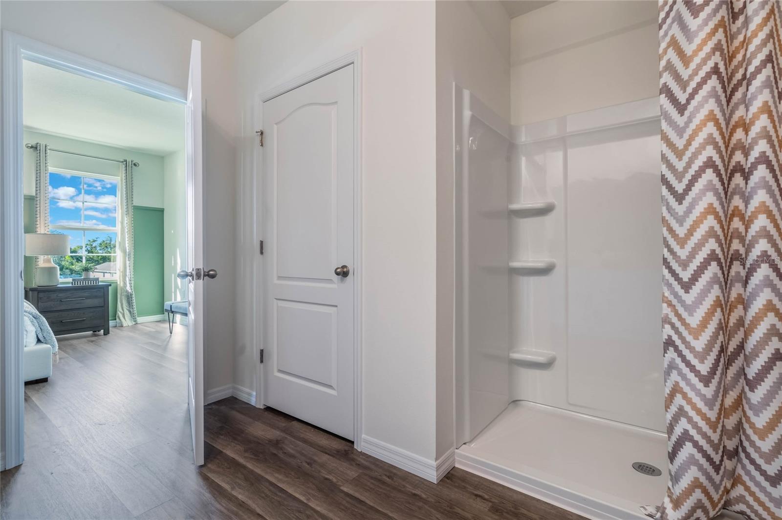 Image 22 of 29 For 4605 Barberry Avenue