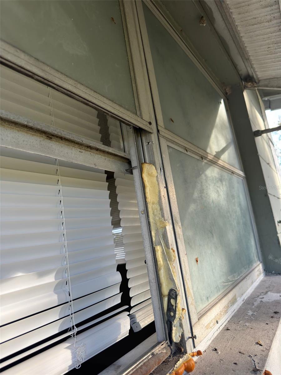 Image 2 of 3 For 416 Sun Corner