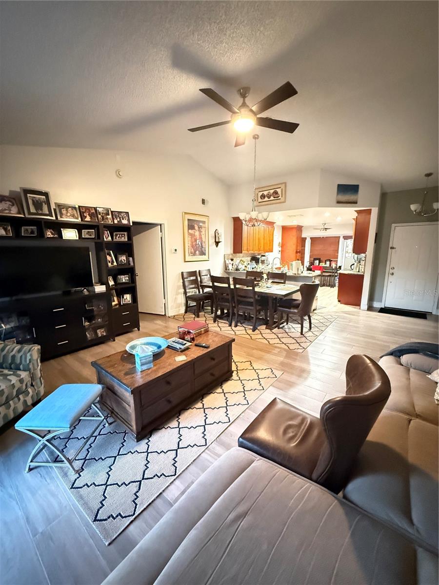 Image 15 of 21 For 7702 Legacy Lane