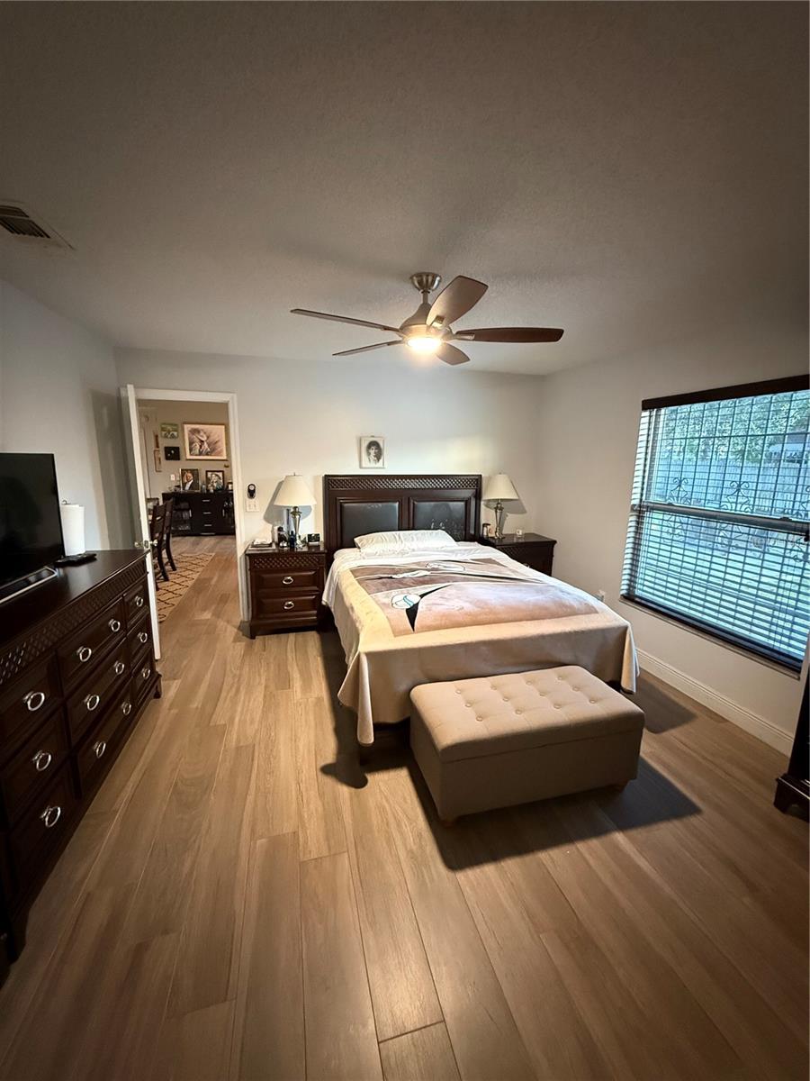 Image 7 of 21 For 7702 Legacy Lane